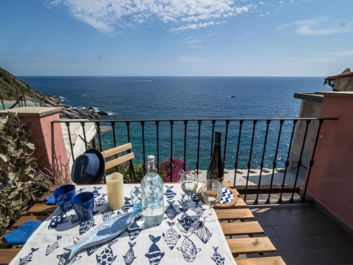Refilea Sea View Tower Villa ヴェルナッツァ エクステリア 写真